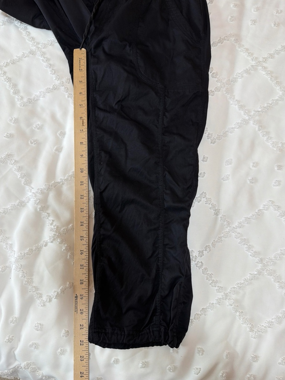 The North Face Women's Small Aphrodite 2.0 Capri Black Hiking Outdoors Cropped - Picture 9 of 10